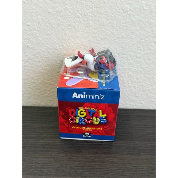 The Amazing Digital Circus Animiniz Costume Adventure Series Figure - Gangle - Picture 5 of 5
